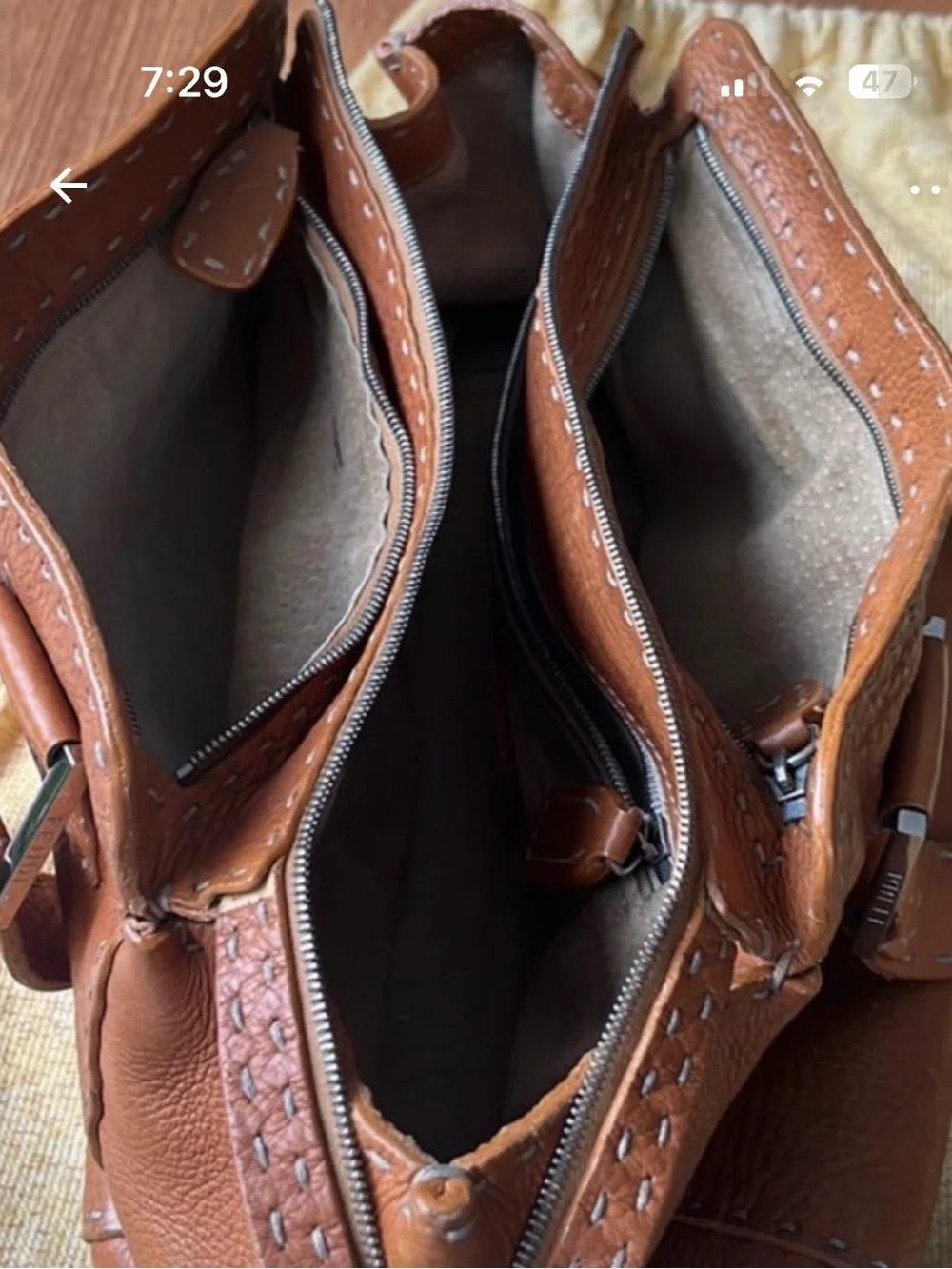 Pre-Owned Authentic Fendi Sellerri Hobo